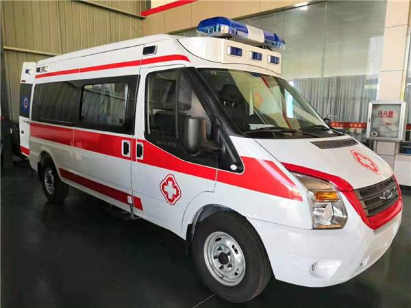 青神县福特V362救护车